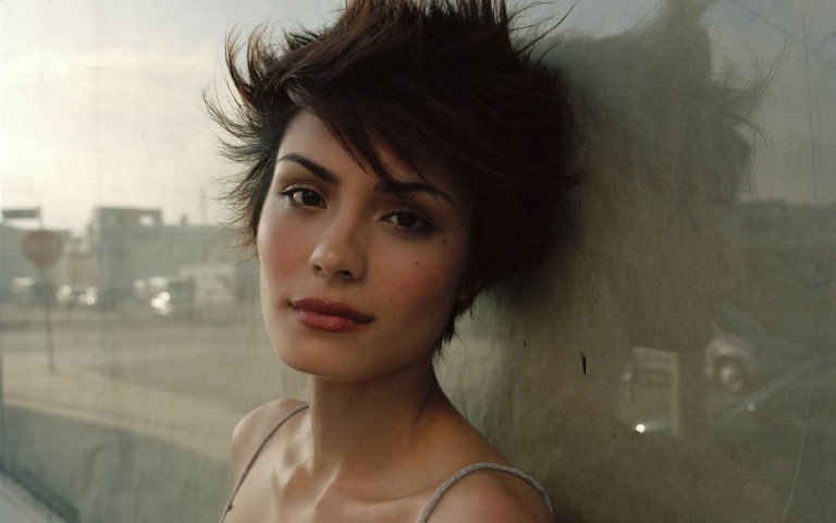 Shannyn Sossamon Height and Weight Stats - PK Baseline- How Celebs Get