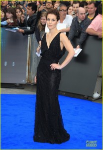 Noomi Rapace Height and Weight Stats - PK Baseline- How Celebs Get